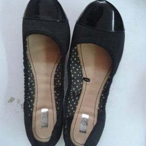 Giày bệt nữ Stradivarius màu đen GB73